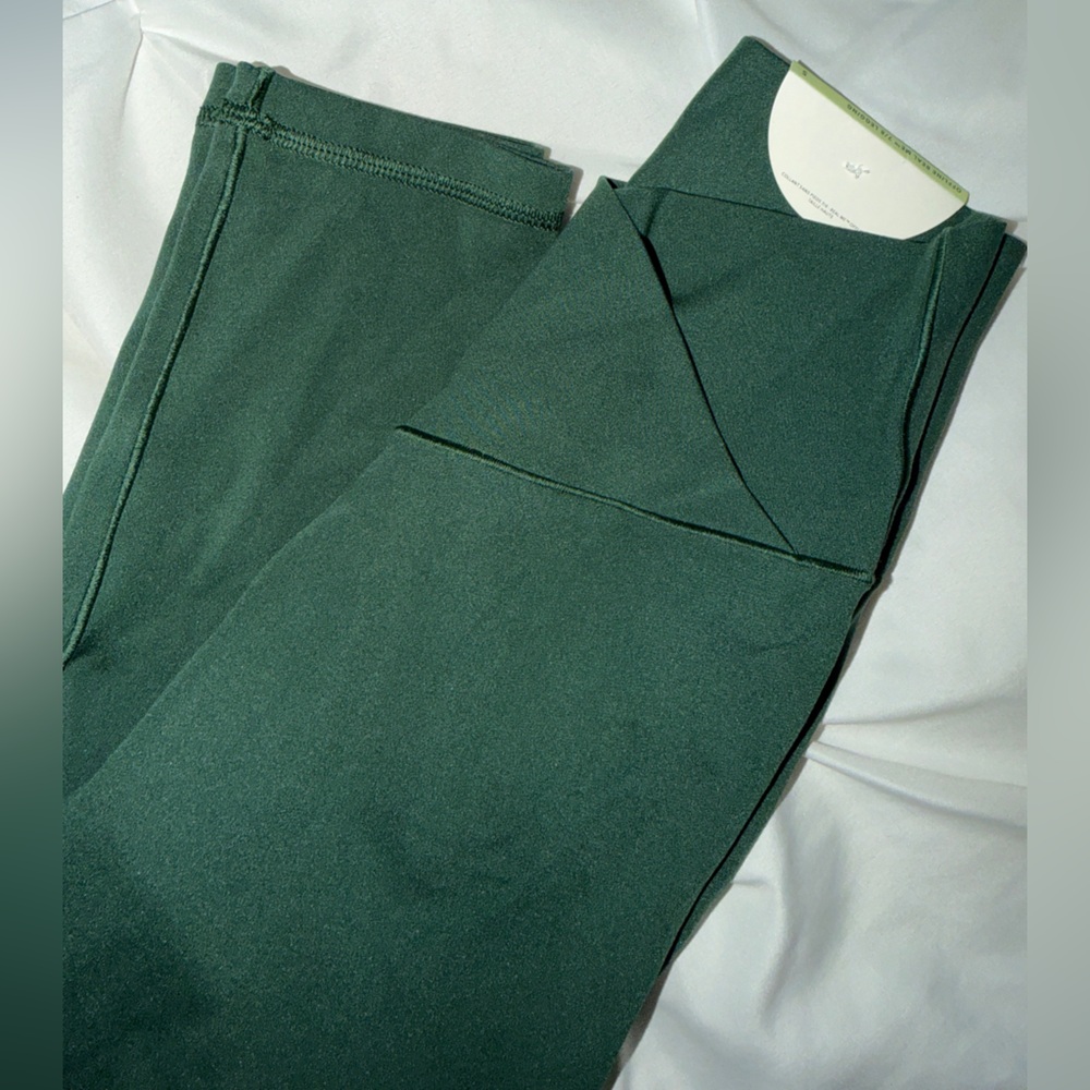 Aerie Real Me High Waisted Crossover Leggings💙 - Picture 4 of 5
